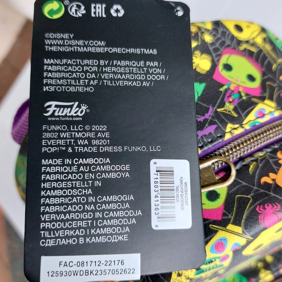 NWT Funko Nightmare Before Christmas BLACKLIGHT Mini Backpack - Picture 6 of 10